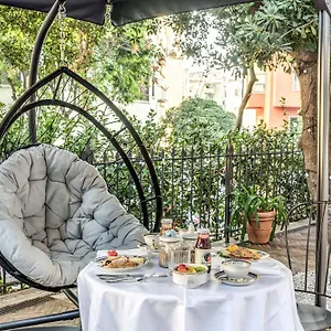 Отель Mangili Garden, Рим